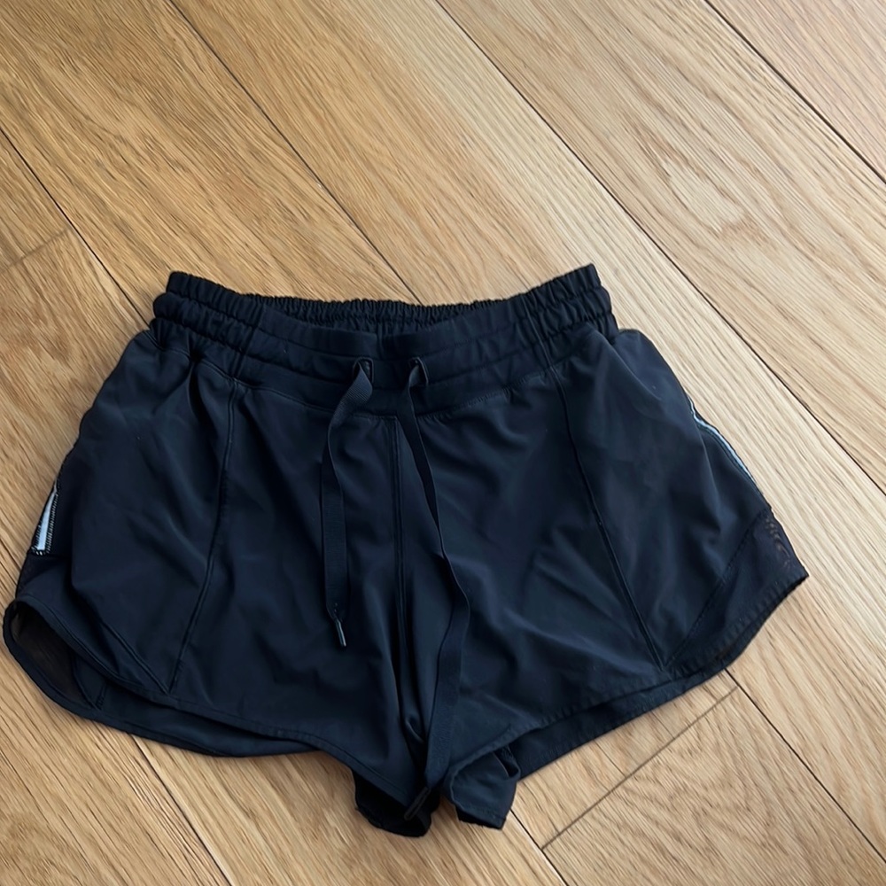 Lululemon Hotty Hot Short